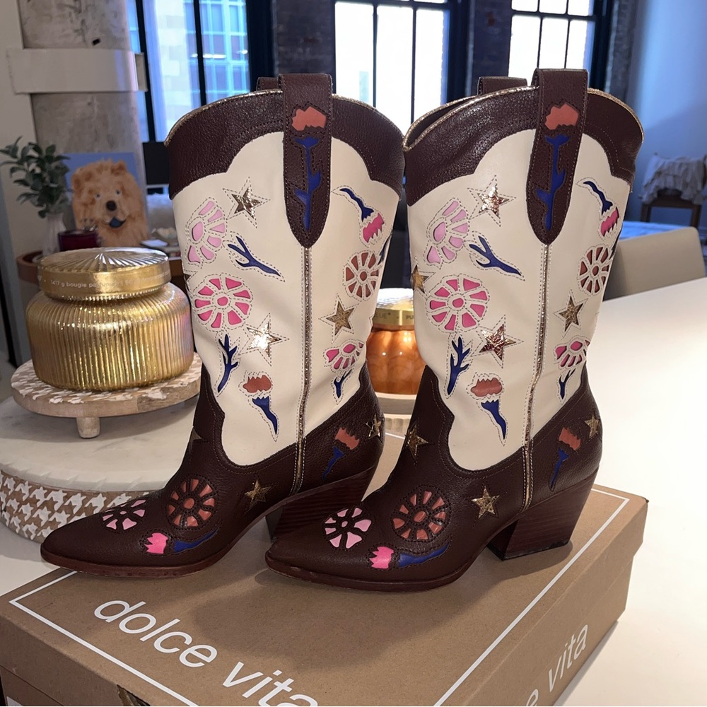 Dolce Vita Lassie Cowboy Boots floral brown